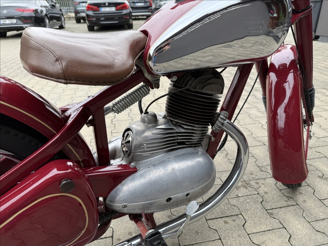 Jawa 250 Pérák 1947 - 8