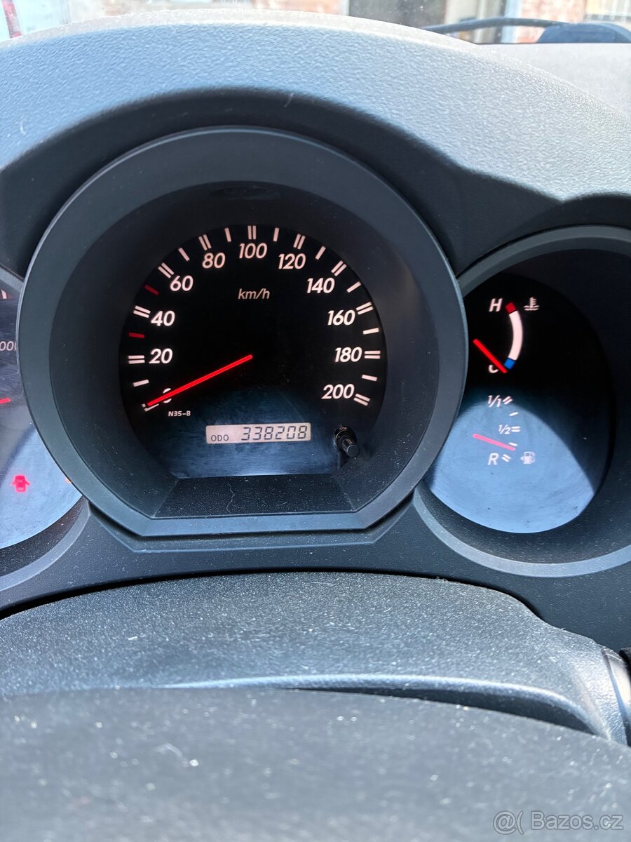 Toyota Hilux 2.5D4D / DPH / - 8