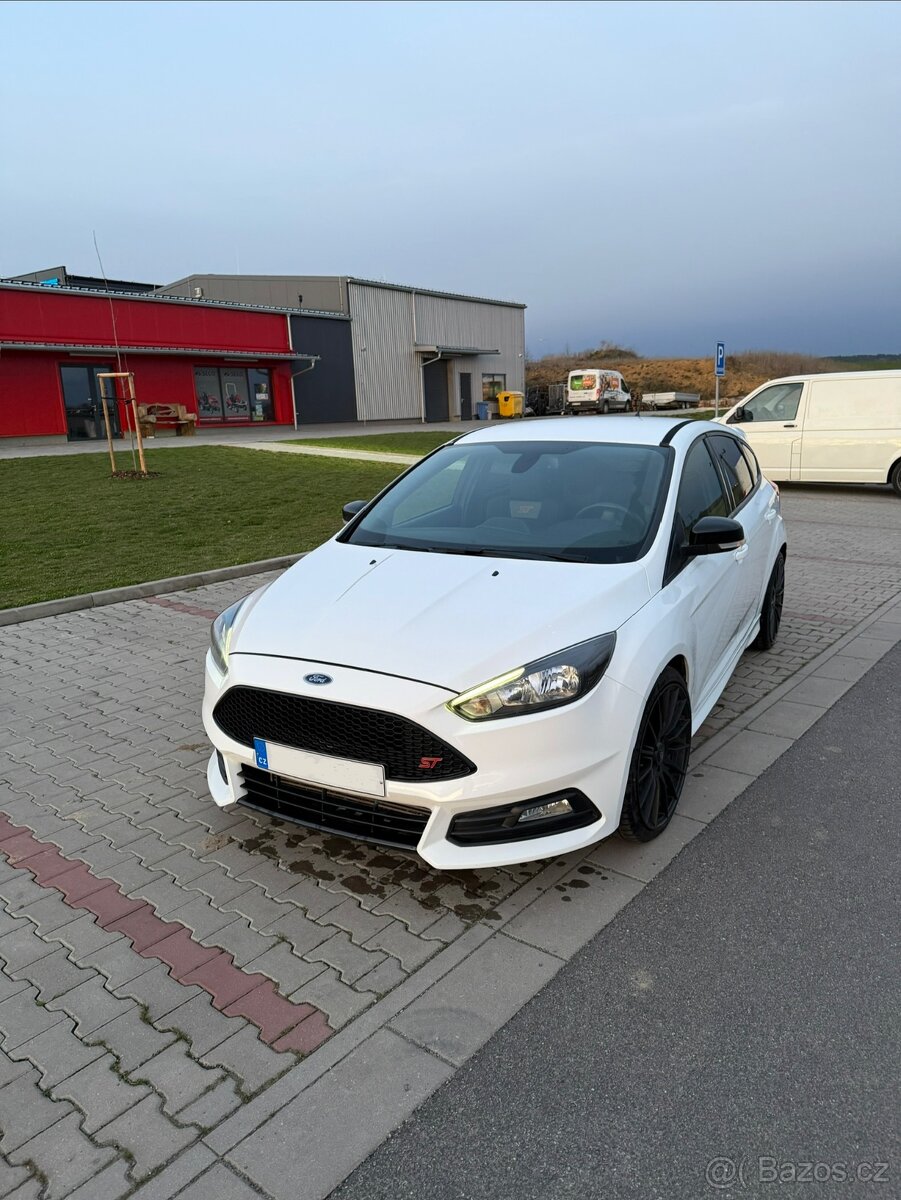 Ford focus mk3 ST facelift - 8