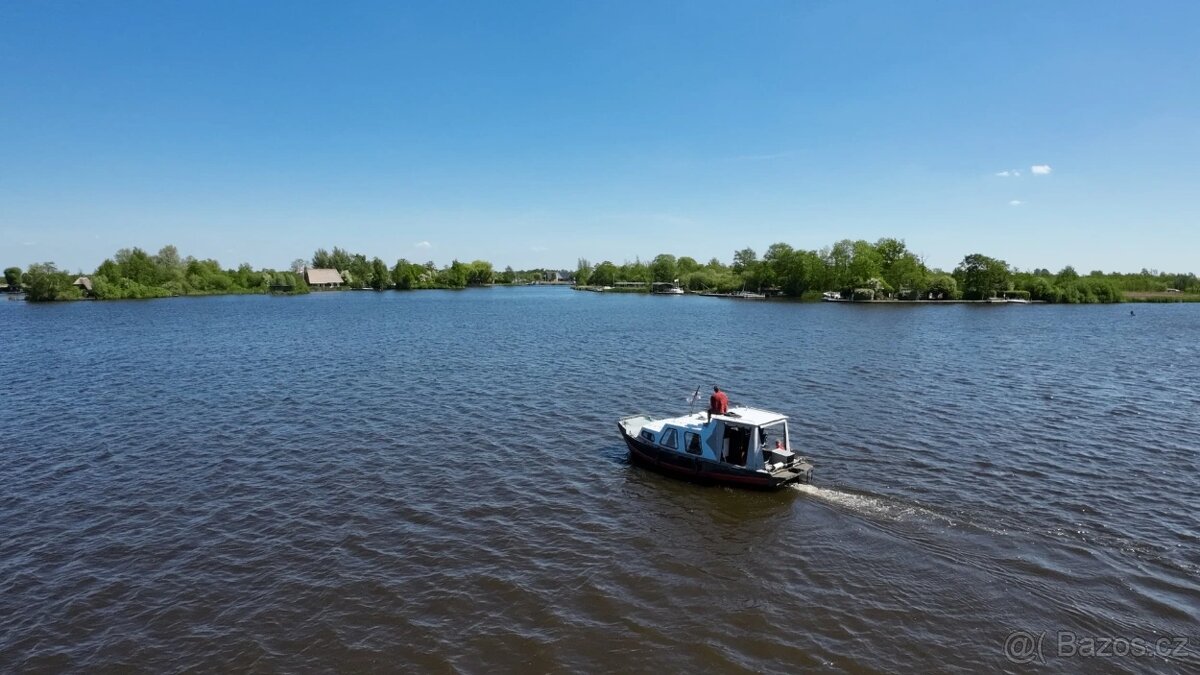 Kajutová motorová loď - 8