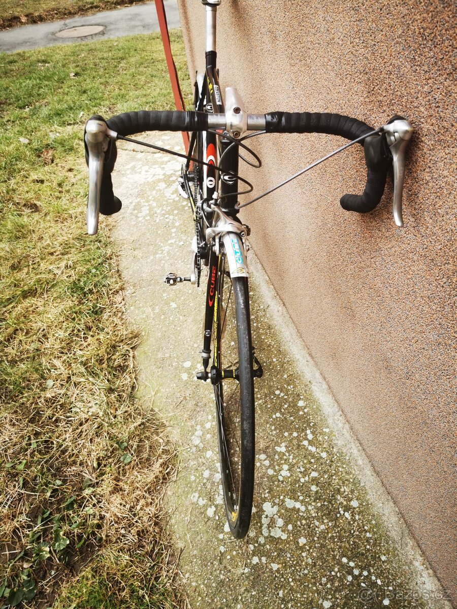 Silniční kolo Cube - 8