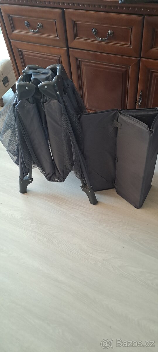 Rozkládací dětská postýlka JYSK. - 8