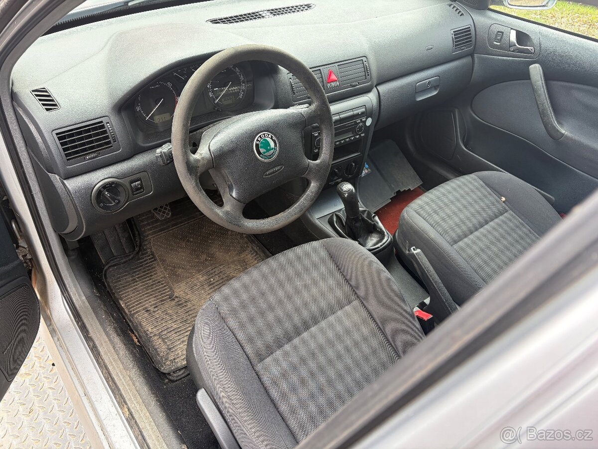 Díly Octavia tour combi rv 2009 - 8