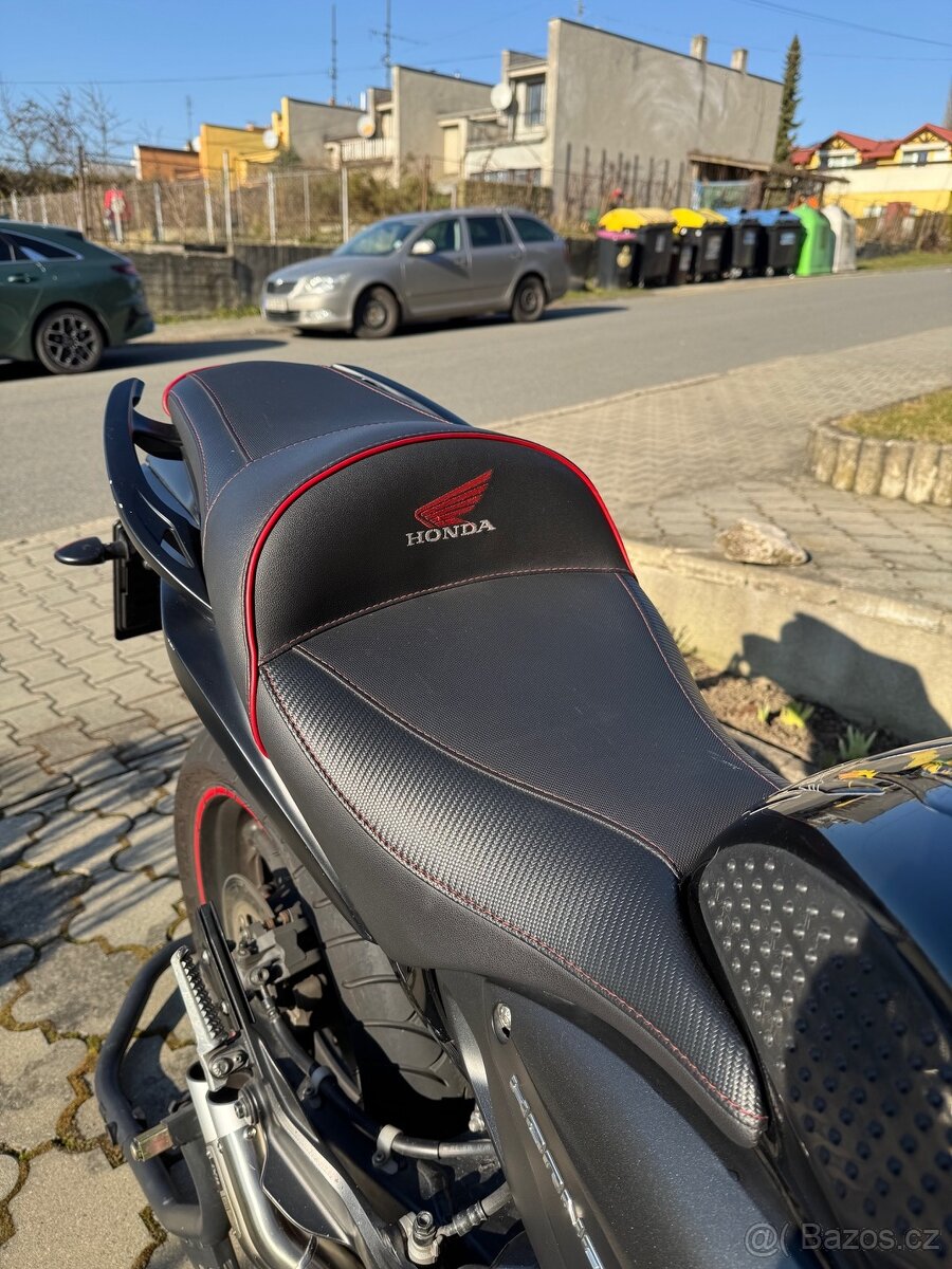 Honda CB600F Hornet - 8