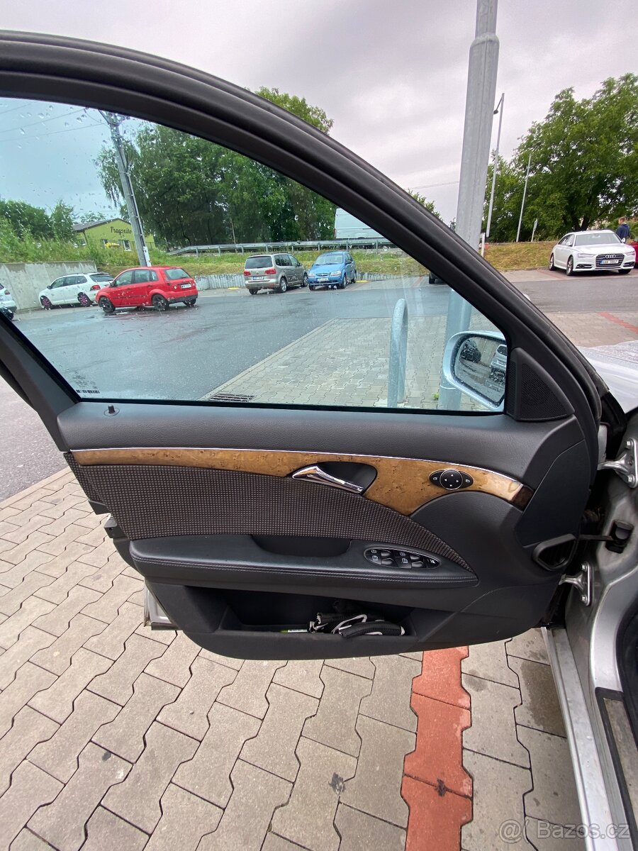 Mercedes-Benz W211 E280 - 8