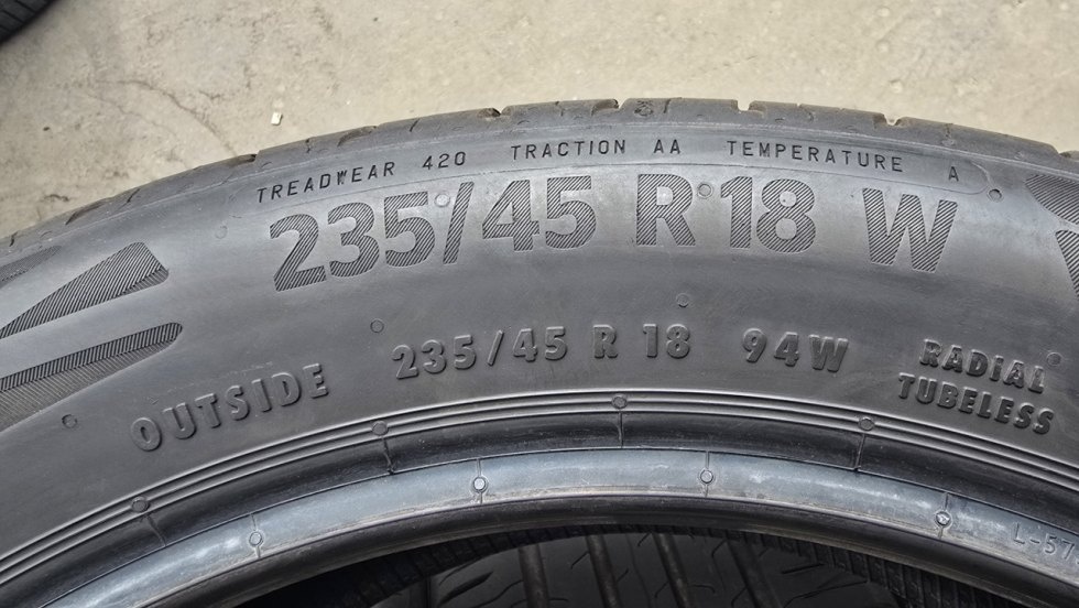 Letní pneumatiky 235/45/18 Continental - 8