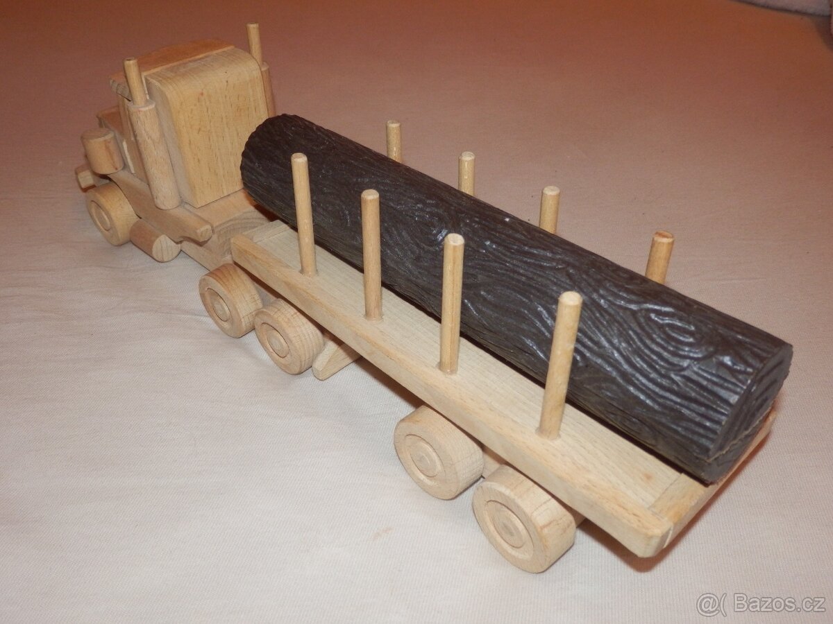 Tahač s návěsem ruční práce - 8