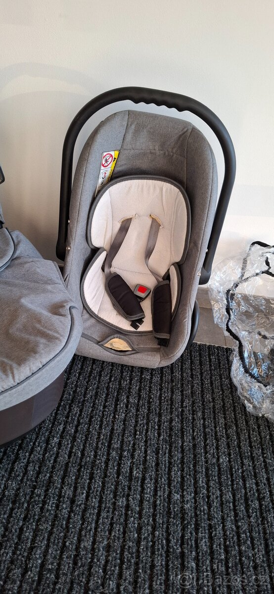 Kočárek Camarelo Sevilla - 8