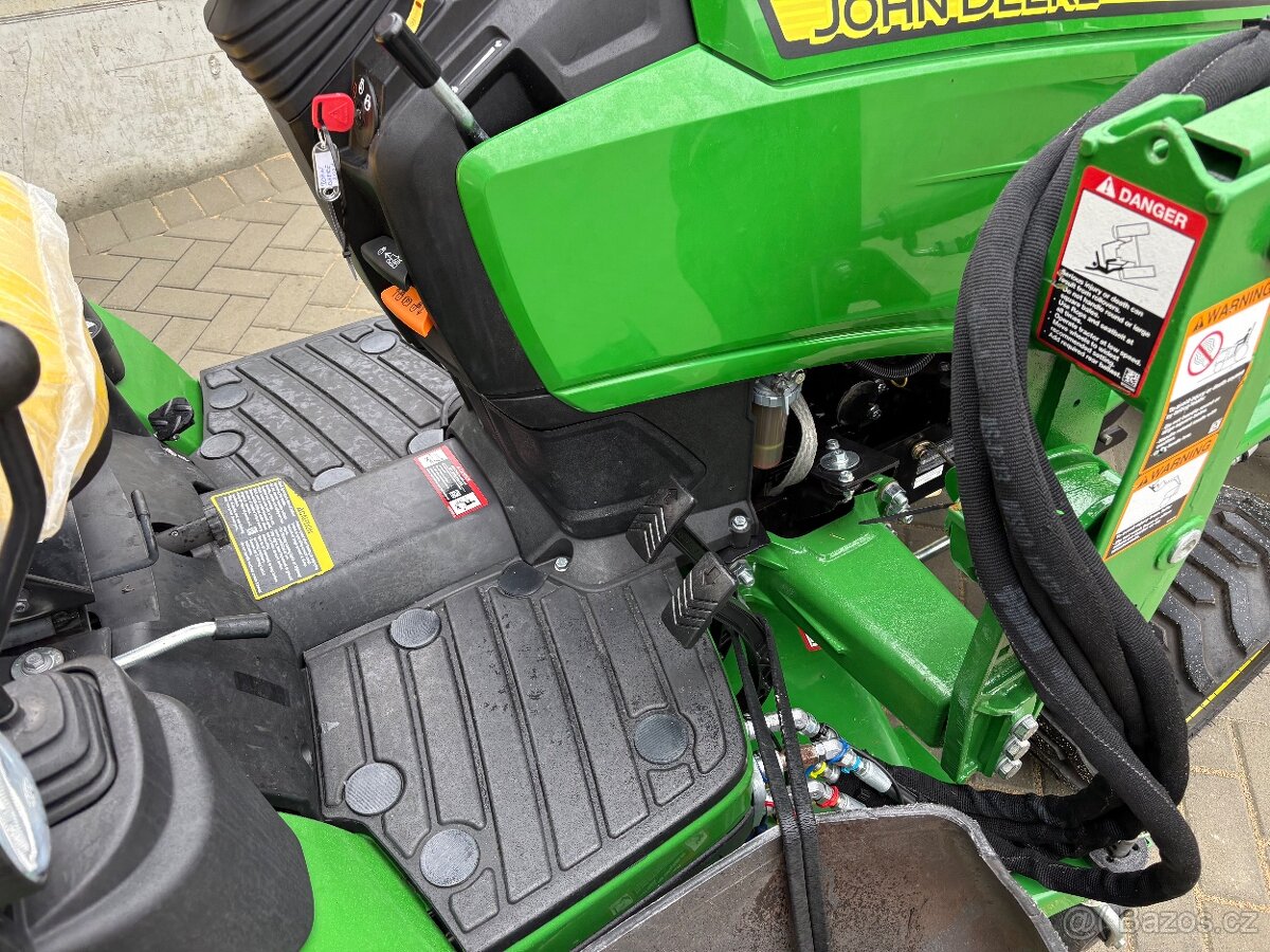 John deere 1025r - 8