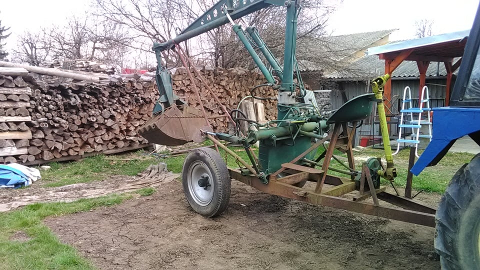 Nakladač NUJN-100 - 8