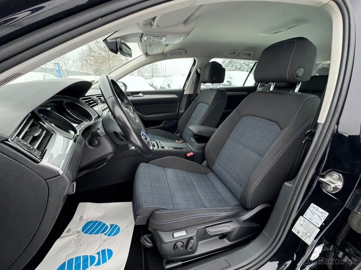 Volkswagen Passat GTE 1,4TSi e-hybrid/tažné/senzory/PHEV/LED - 8