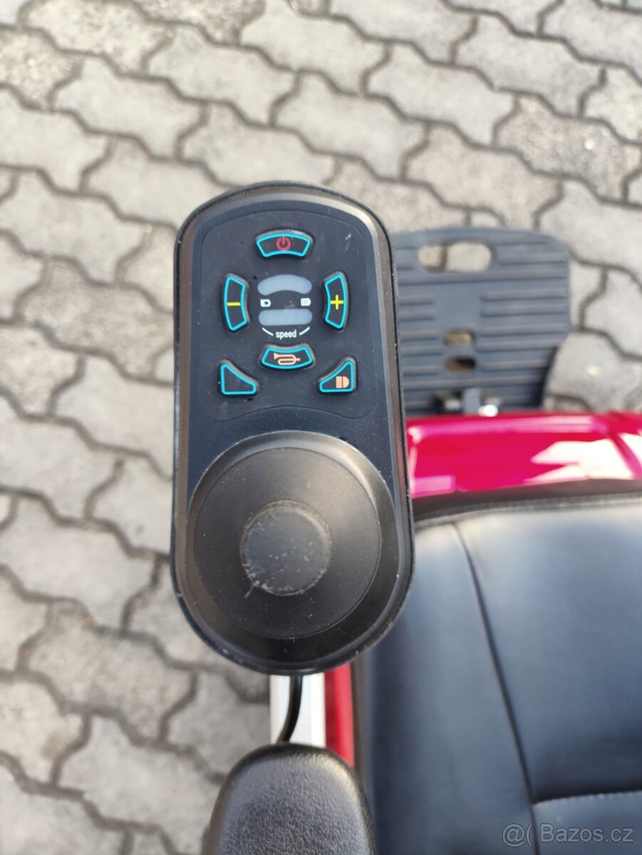 Elektrický invalidní vozík SELVO i4500S - 8