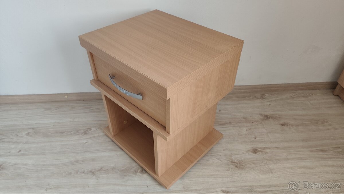 Noční stolek - 8