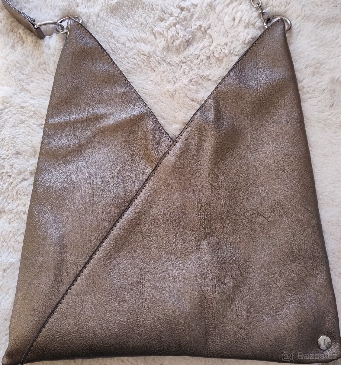 Hnědo šedá kabelka s metalízou - 8