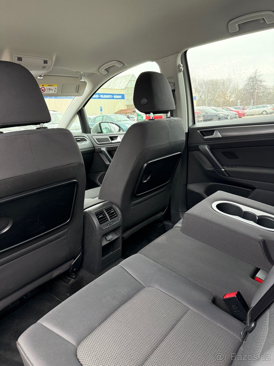 Volkswagen Golf Sportsvan VII 1.5 TSI 2018 servis VW - 8