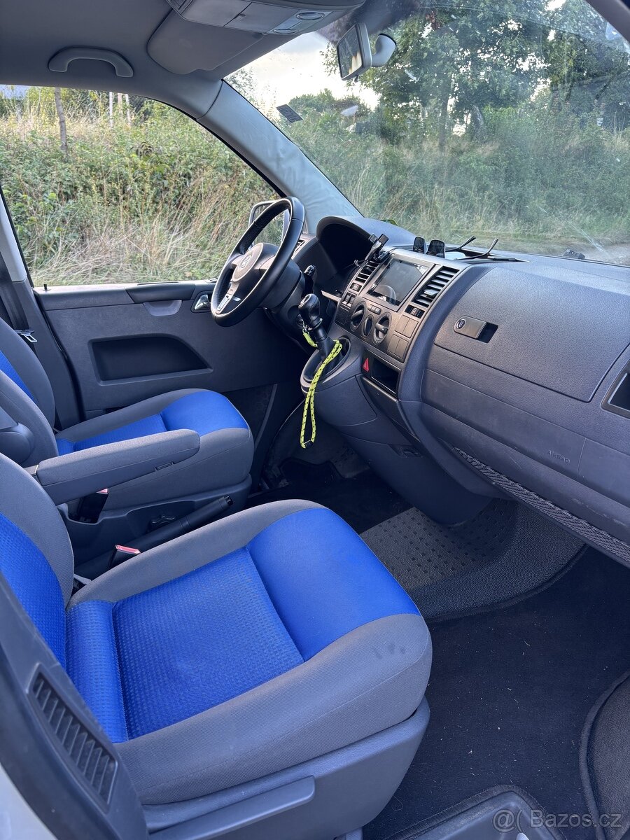 Volkswagen T5 75kw Caravelle - 8