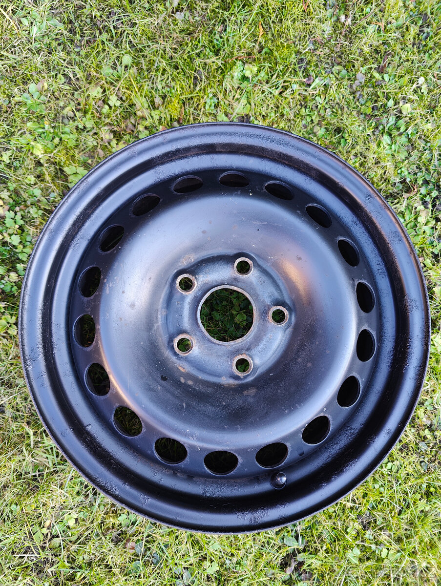 4x disk-sada 6Jx15, rozteč 5x112 ET47, Octavia 2 atd. - 8