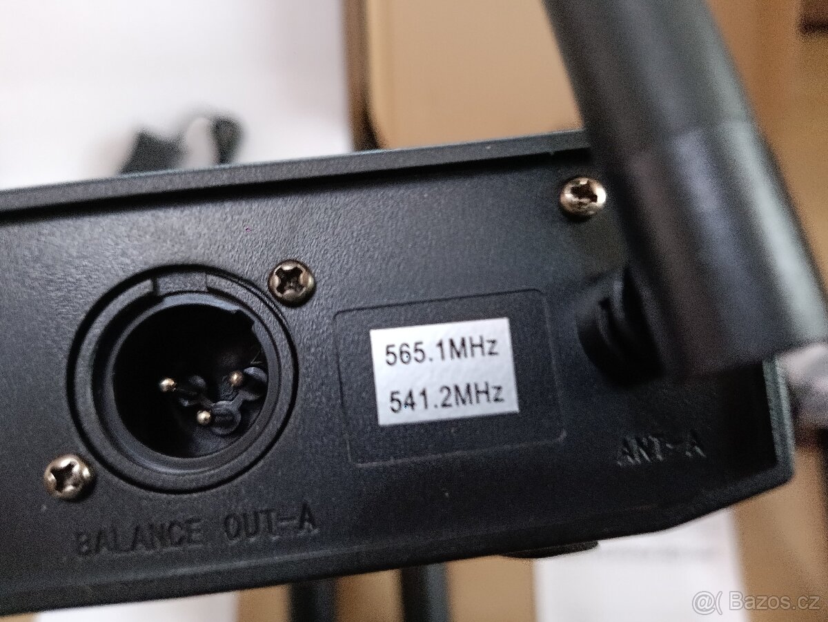 Prodám 2 sady bezdrátových mikrofonů - 8