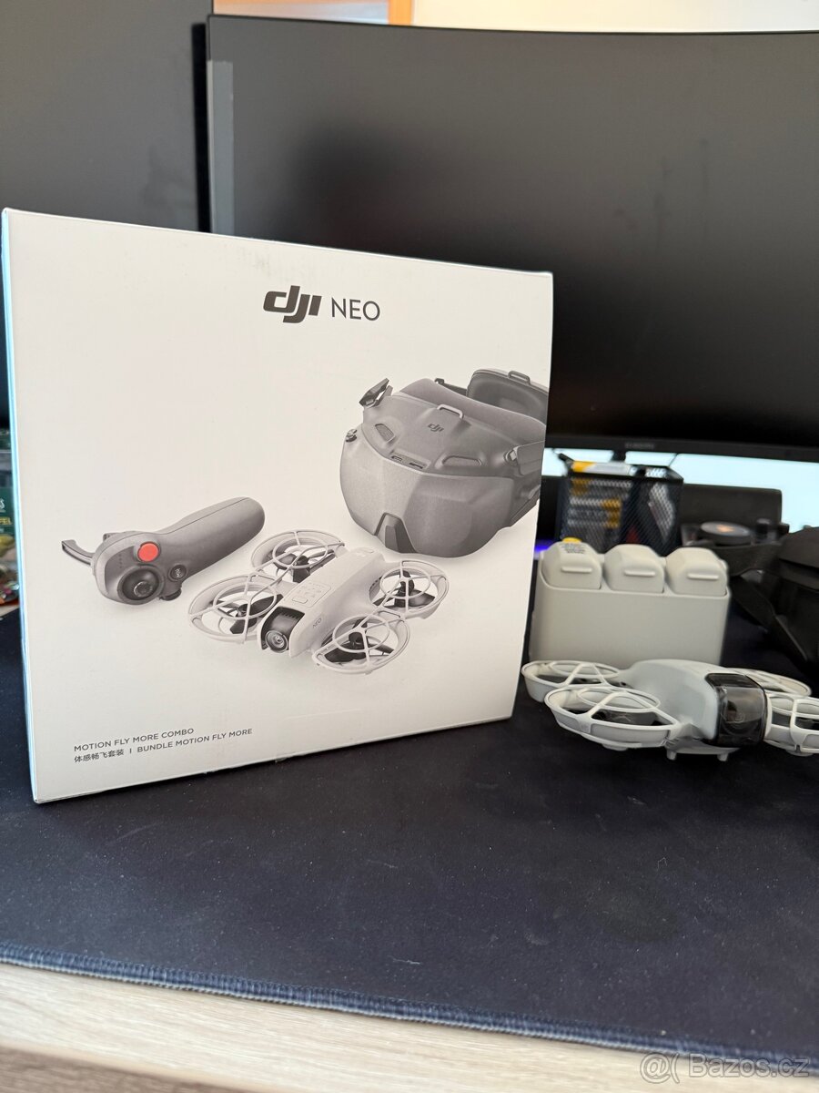DJI NEO FLY MORE COMBO FPV - 8