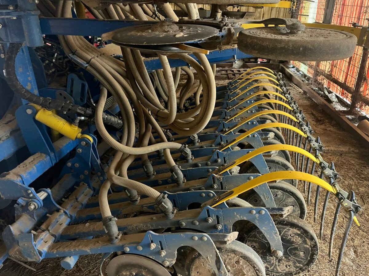 FARMET secí stroj 4m - 8