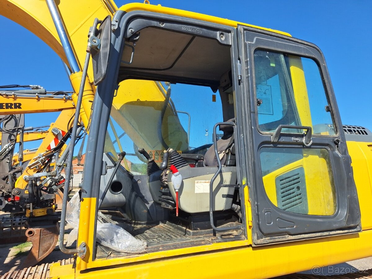 KOMATSU PC 210 LC - 8