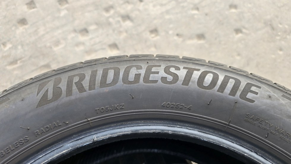 Letní pneu 215/55/17 Bridgestone - 8