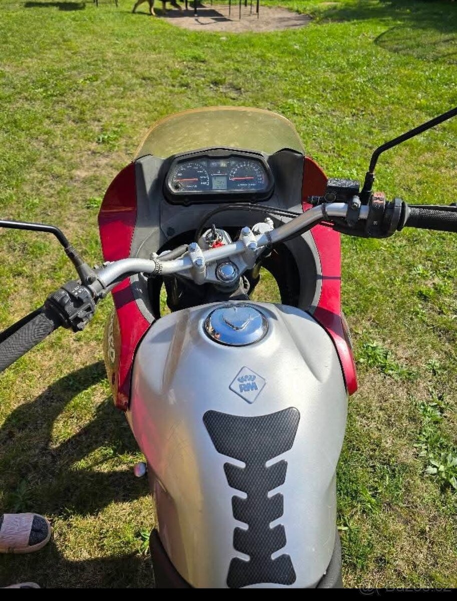 Honda Varadero 125 XL - 8