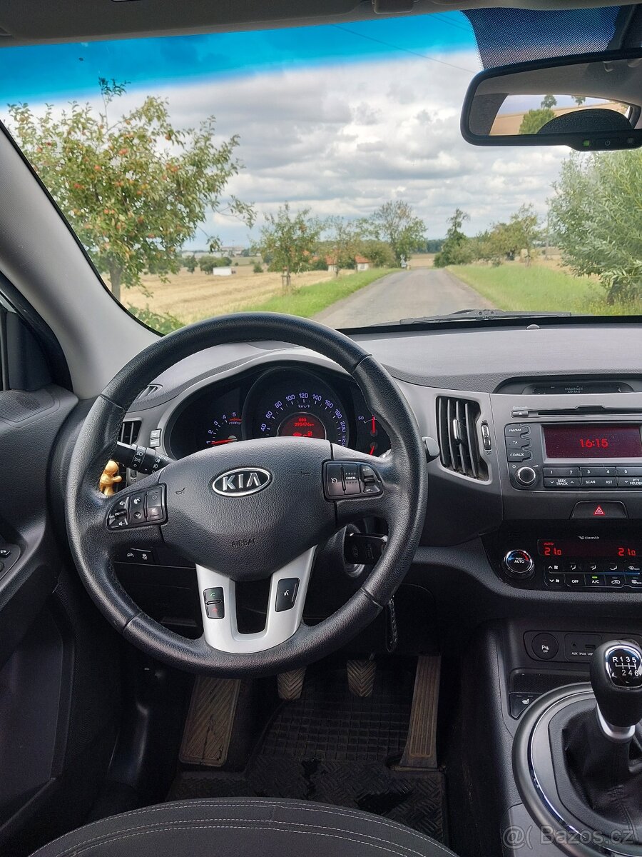 Kia Sportage III 2.0 CRDI - 8