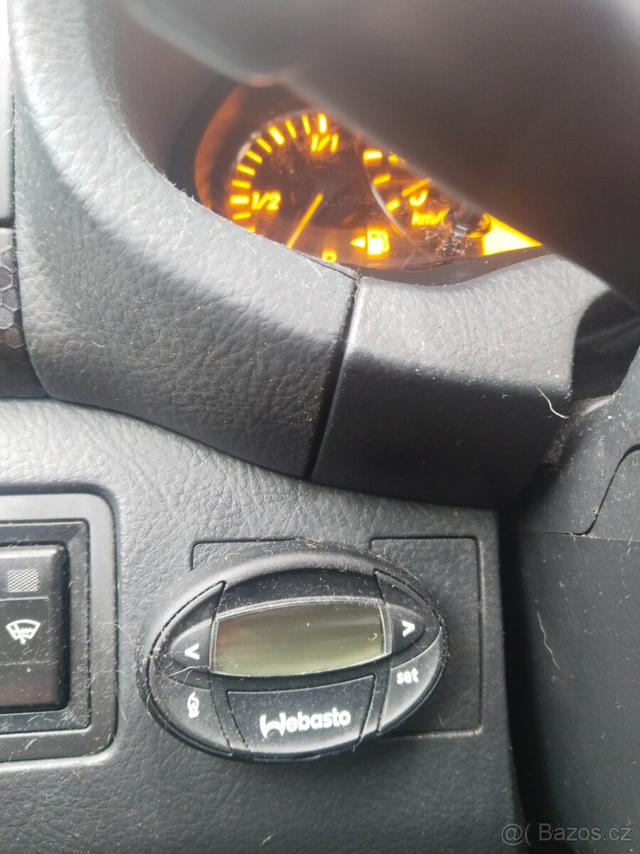 Toyota Avensis kombi - 8