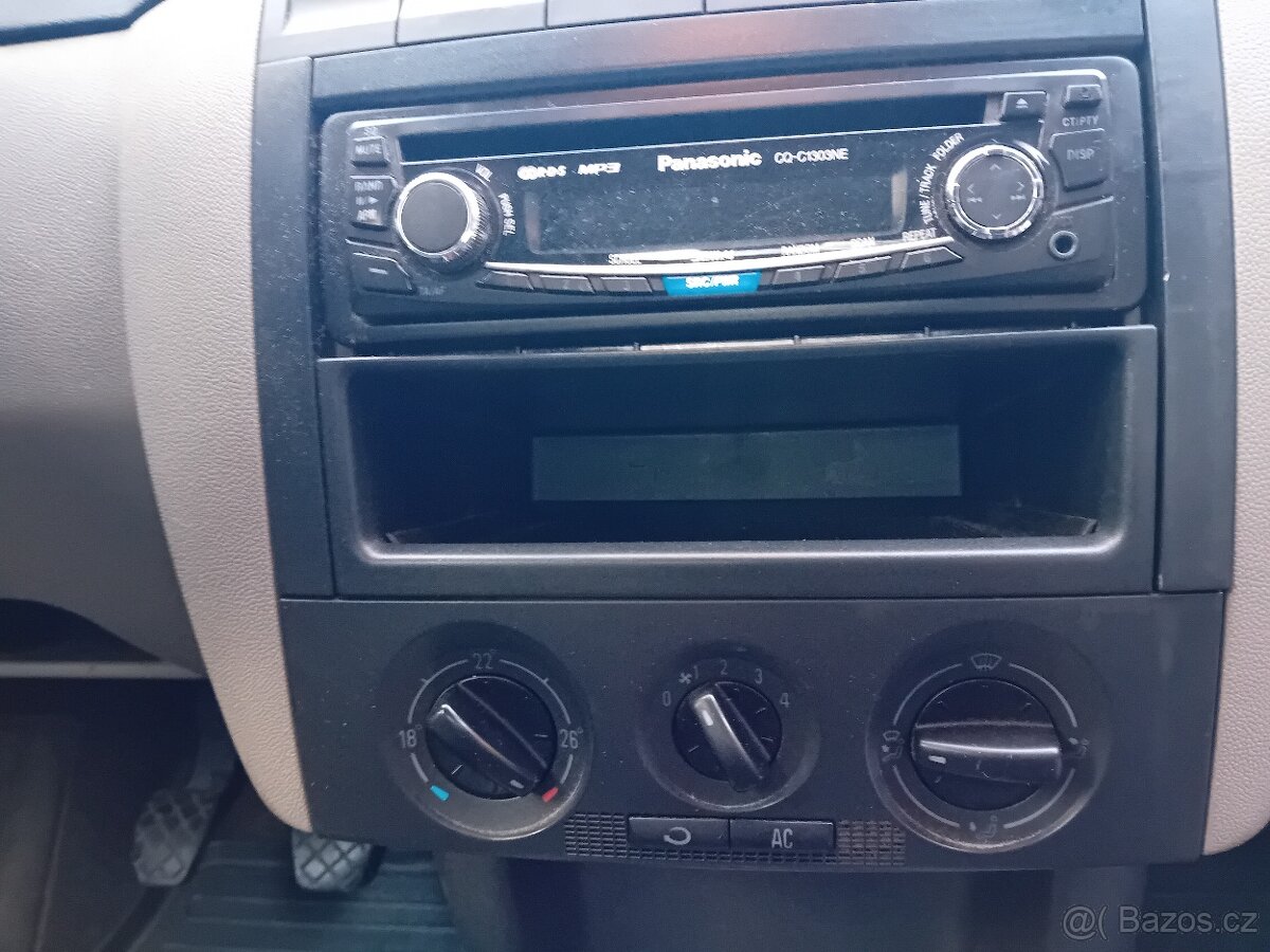 ŠKODA FABIA 1.2 12V 2006 ČR - 8