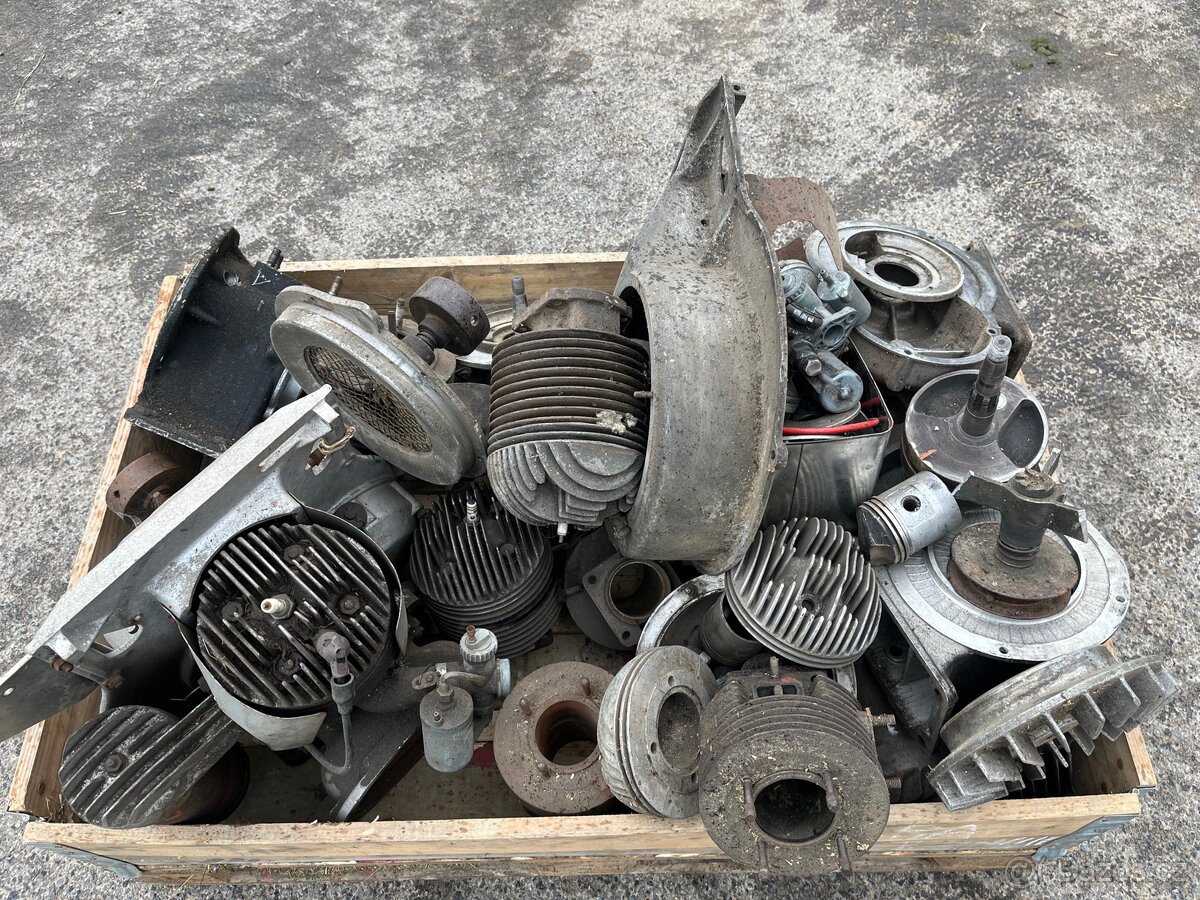 PF 62 - motor díly - 8