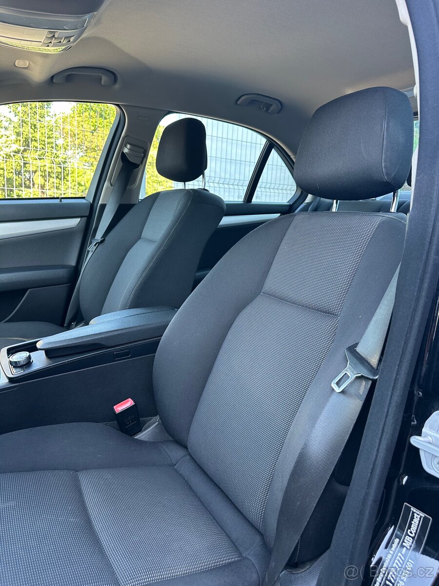 Mercedes-Benz c220 - 8