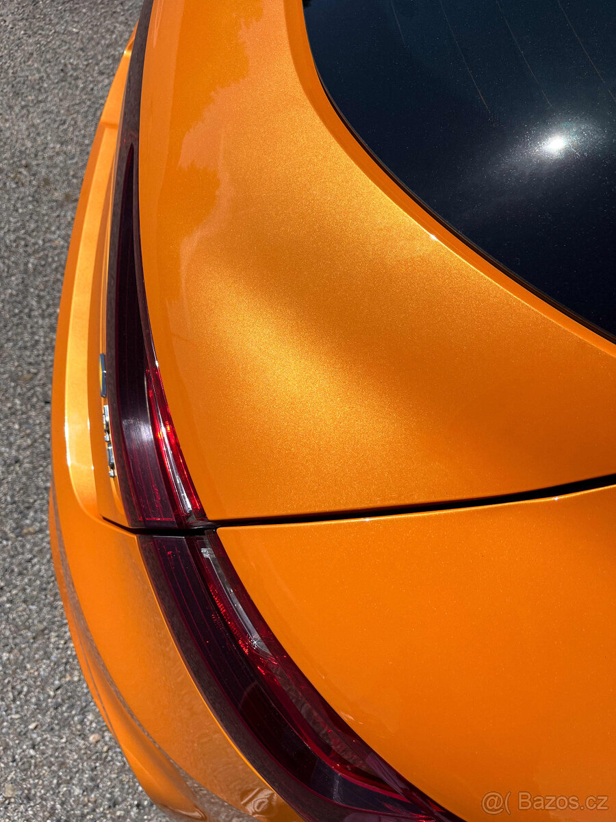 Renault Megan RS TROPHY 300 - 8