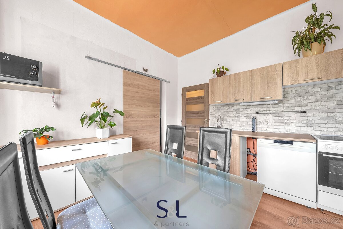 Prodej bytu 2+1 47 m², Velké Březno - Valtířov, ev.č. 01338 - 8