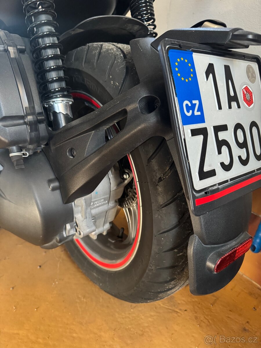 skůtr Piaggio Beverly 400 ZIMNÍ CENA - 8