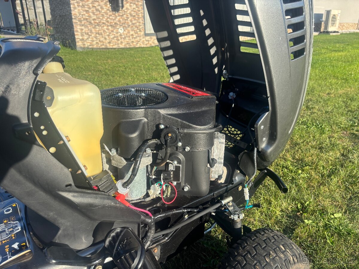 Zahradní trakturek MTD 24hp - 8