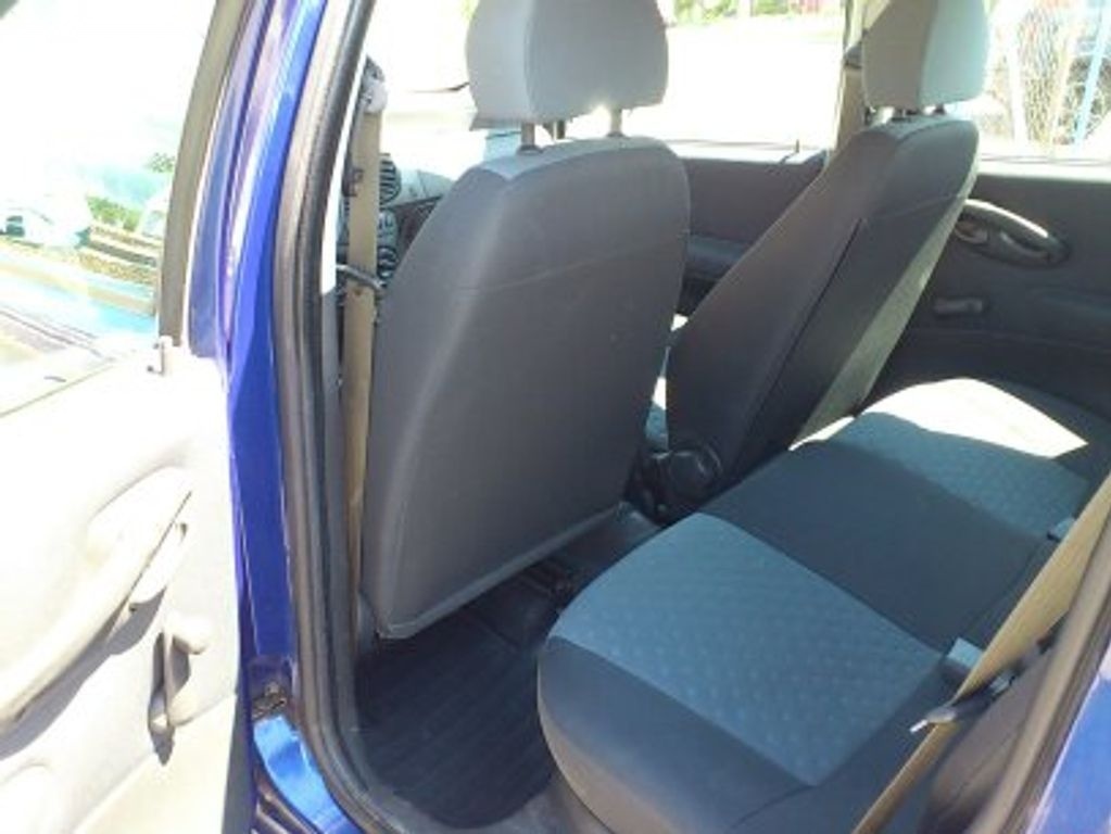Fiat Punto,1.2 i 44 Kw 2008 - 8