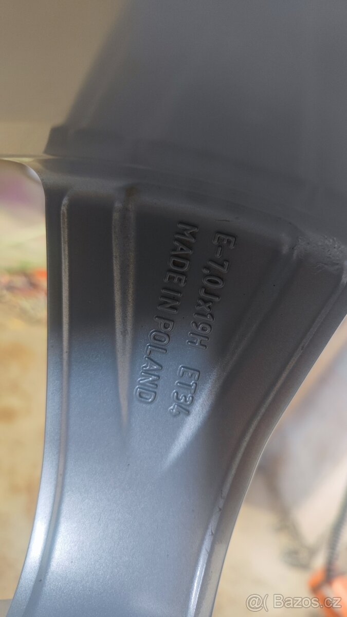 AUDI Q5 SQ5 R19 zimni alu sada 235/55/19 - 8