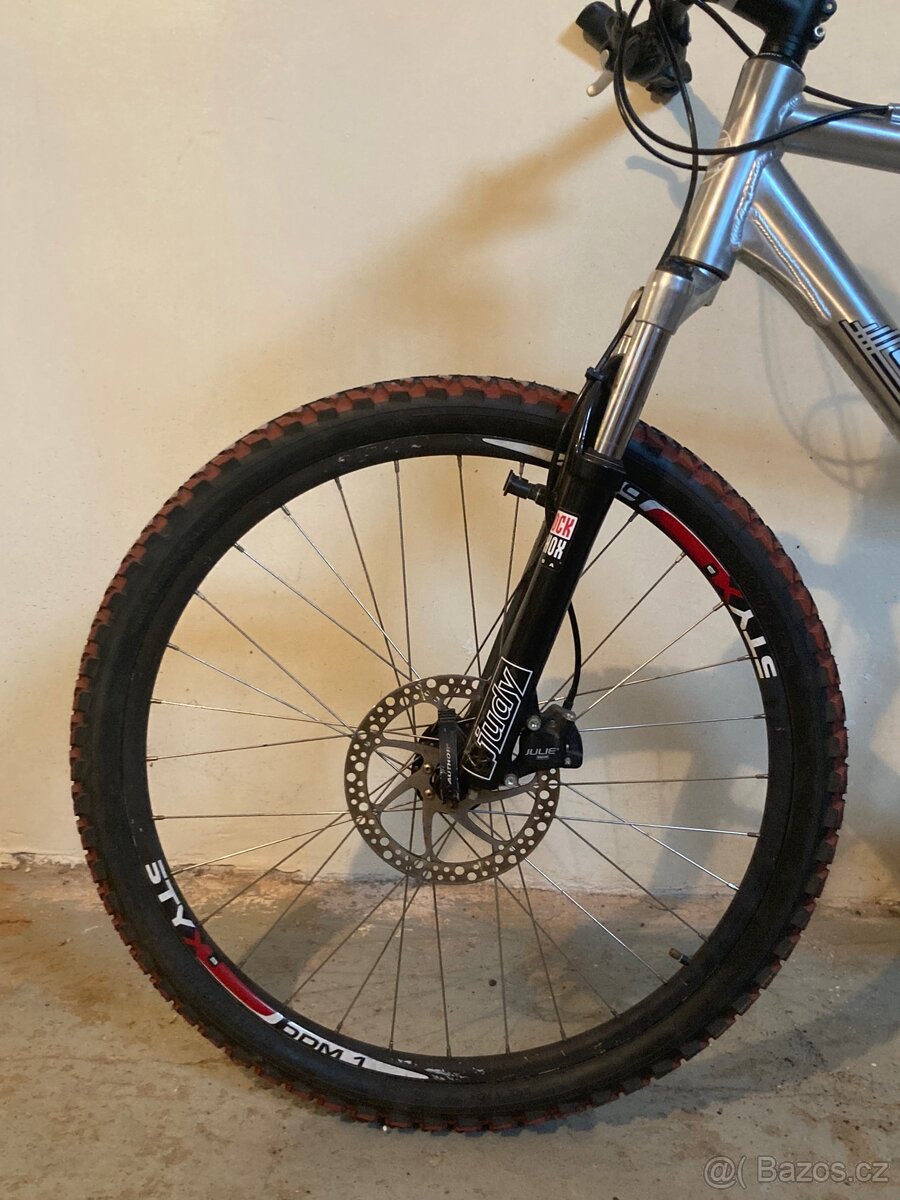 Prodám horské kolo Concept XTR - 8