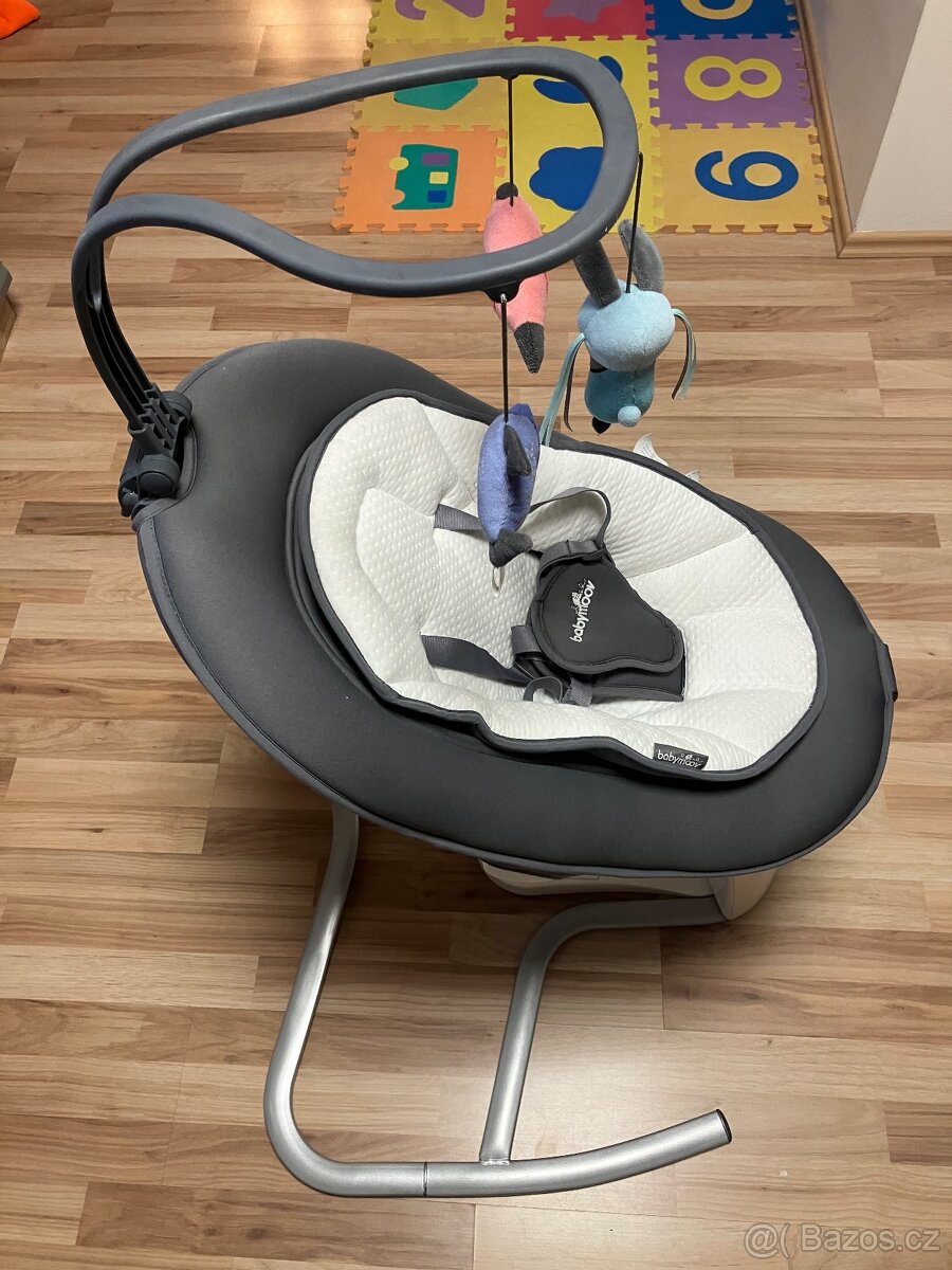 Houpadlo BABYMOOV - automatická houpačka - 8