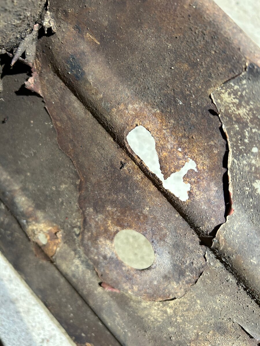 Držák baterie Zetor 3011 - 8