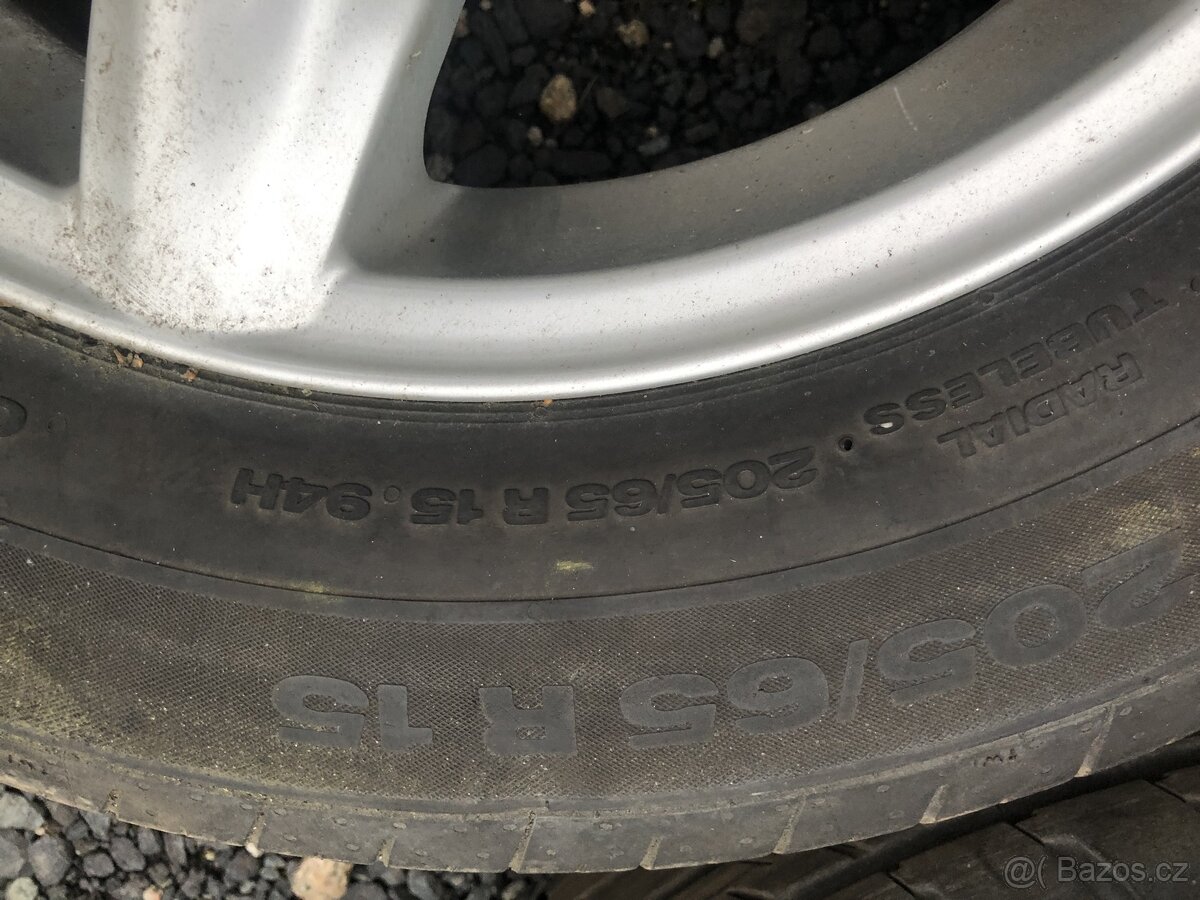 Prodám 15’ sadu kompletních kol + další 2 pneu - 8