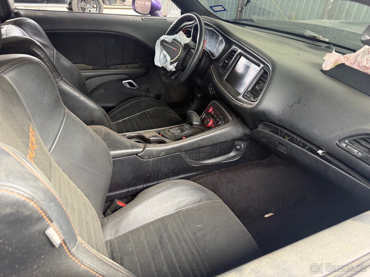 Dodge Challenger 5.7 SHAKER 2016 - 8