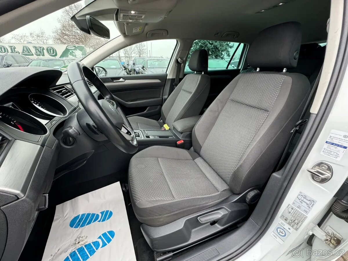 Volkswagen Passat B8 2020 TDI 90kw DSG/tažné/kamera/senzory - 8