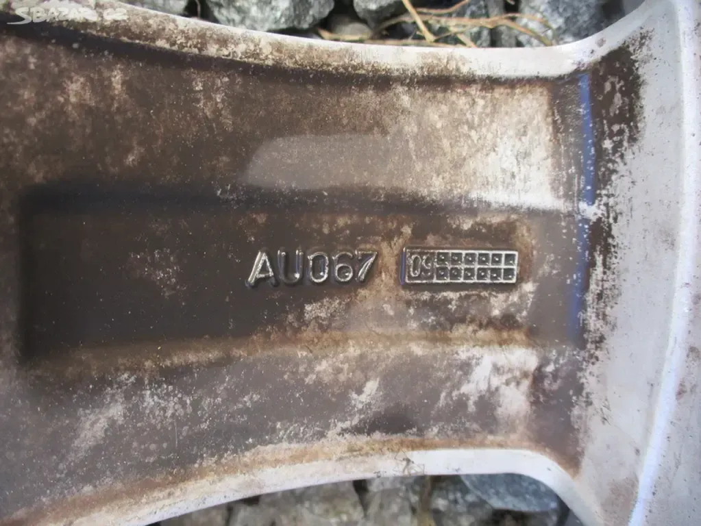 ALU kola AUDI A4/5/6/7 8,5x18 ET29 s pneu 255/45 18 - 8