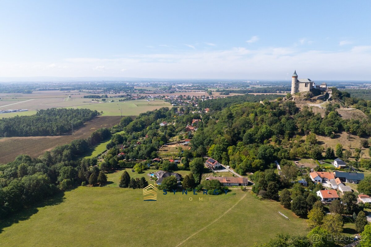 Prodej pozemku pod Kunětickou horou 1128m2, ev.č. 00037 - 8
