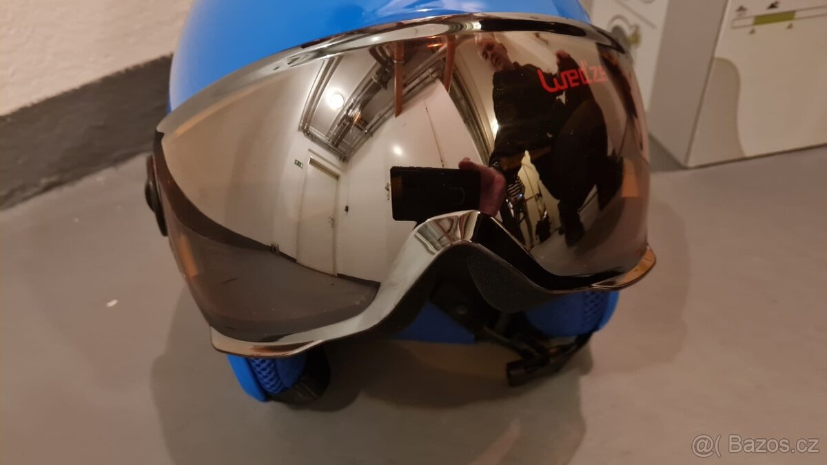 Dětská helma se štítem - 8