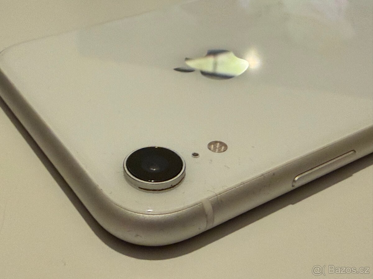 Apple iPhone Xr White 64GB - 8