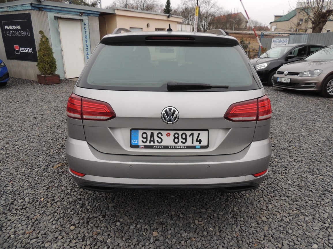 VW Golf Variant 1.6TDi,85kw,2018,2.maj.-21%DPH - 8