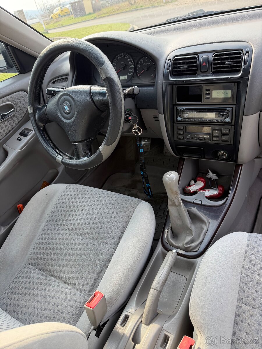 Prodej vozů Mazda 626 - 8